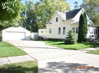 940 Rogers St, Saint Paul, MN 55102