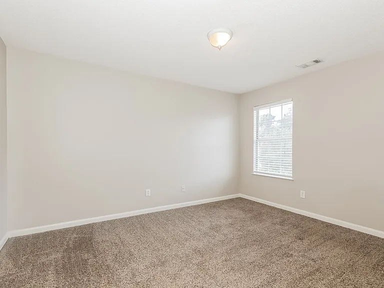 1607 Thornwick Trce — Photo 10