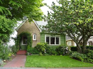 7742 18th Ave NE, Seattle, WA 98115