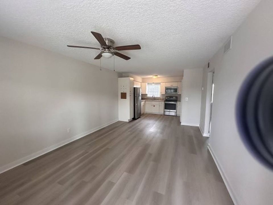 1st image of 401 S 2nd St #2B-1BA