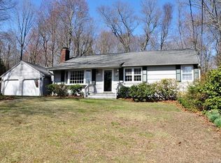 41 Freedom Dr, Collinsville, CT 06019