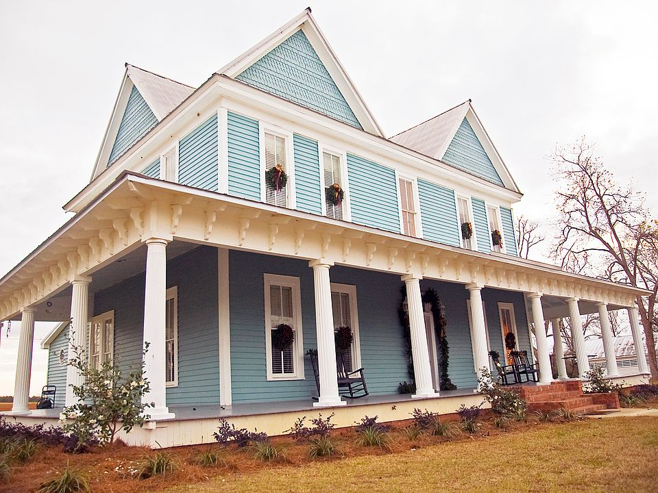 1st image of 684 Carnegie Rd