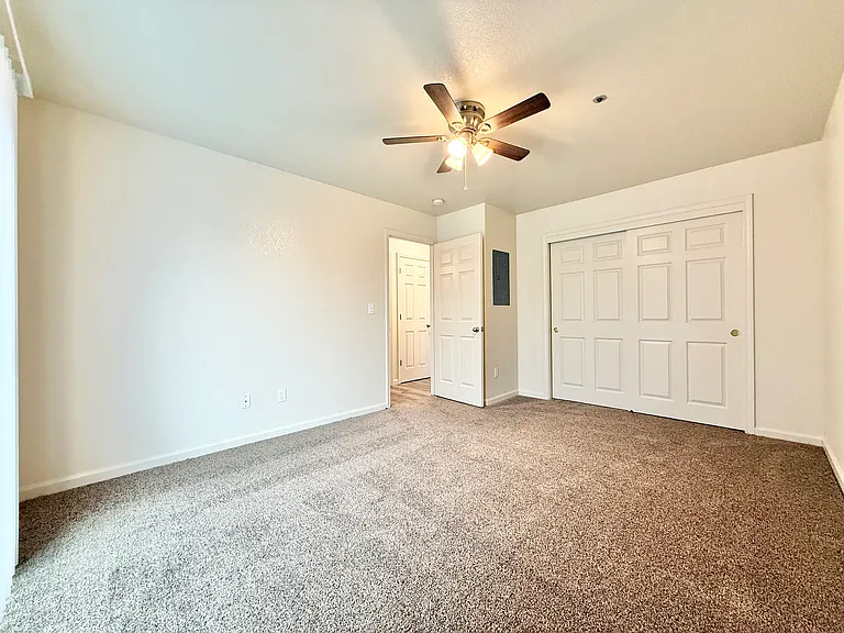 434 E Alameda St #203 — Photo 9