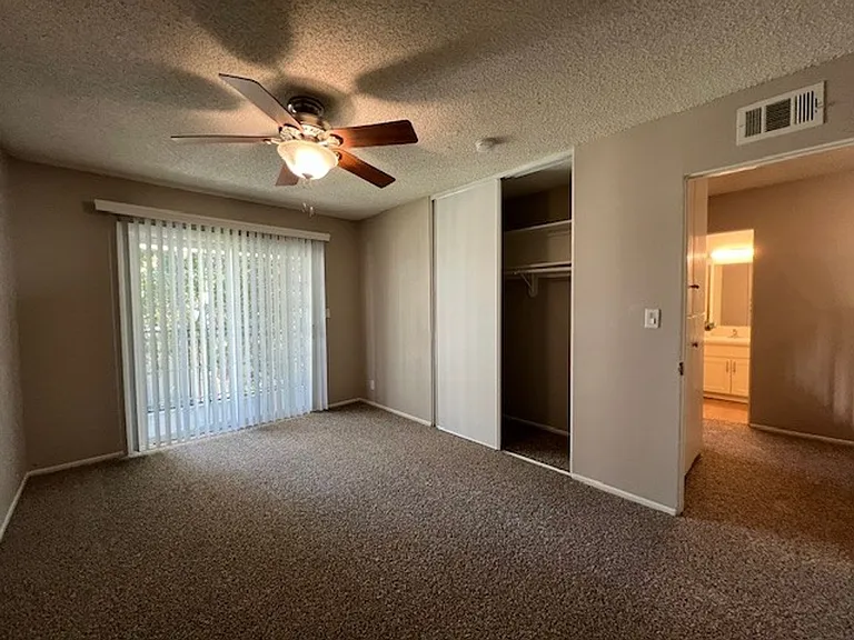 Pacific Palms Apartment Homes — Photo 34