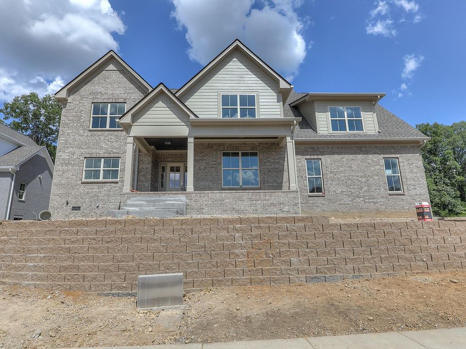1st image of 400 Yellowtail Dr
