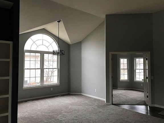 2nd image of 7417 Trotters Chase Ln