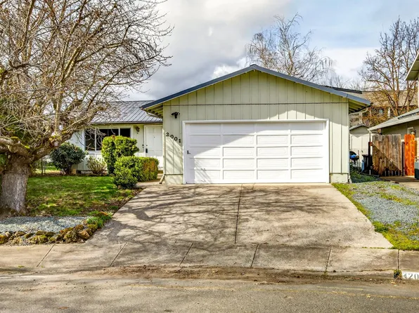 2001 Jubilant Ave, Medford, OR 97504