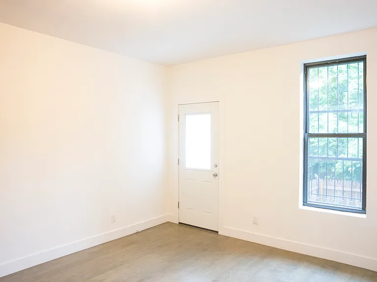 646 President St #1B — Photo 3