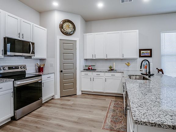 5th image of 3103 140th St