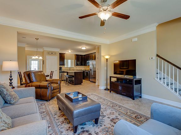 4th image of 734 Westcott Ln