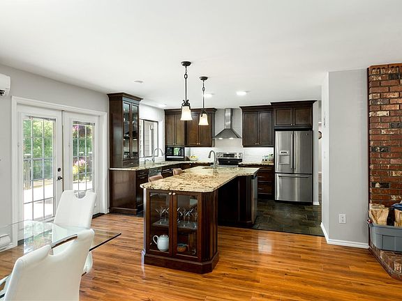 4th image of 3428 Juriet Rd