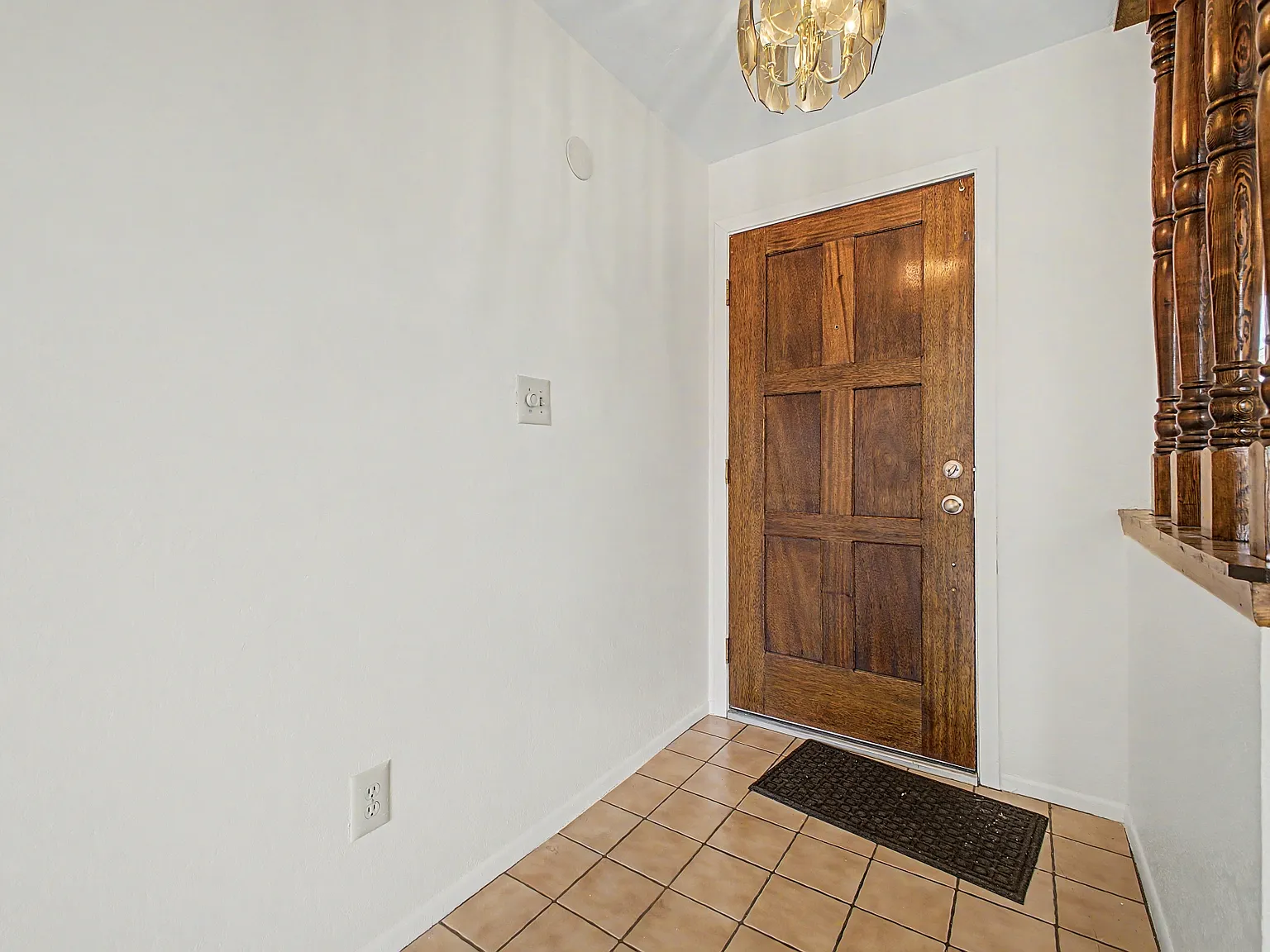3 bed, 1937 sqft, $2,850 — Photo 3