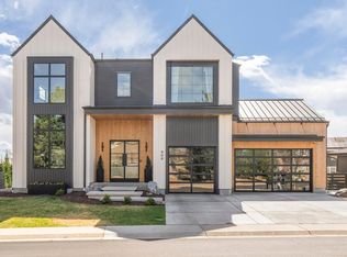 908 Pikes Peak Ln, Louisville, CO 80027