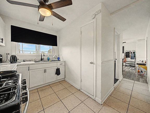 5th image of 5200 S Lorel Ave