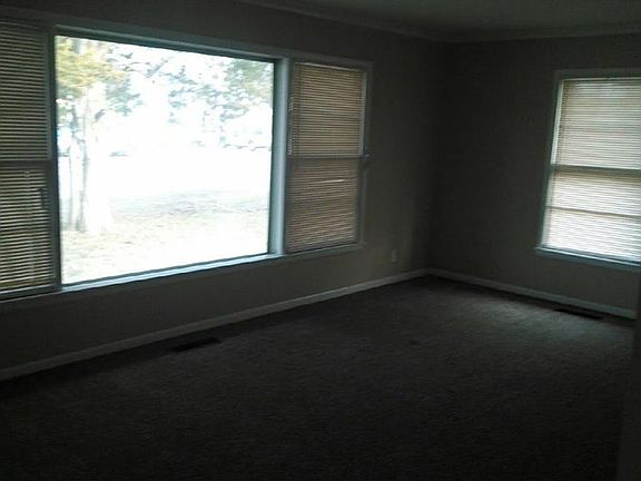 3rd image of 5002 S 33rd West Ave