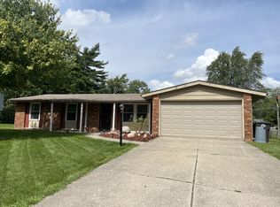 6103 Glenview Dr, Fort Wayne, IN 46815