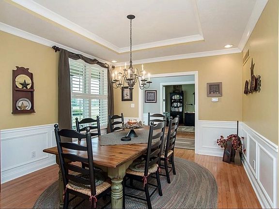 4th image of 2421 Laurel Lakes Blvd