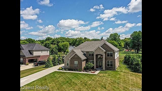 2nd image of 5016 Bordeaux Dr