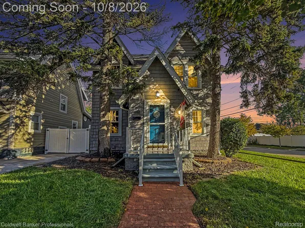 1118 Oxford Rd, Berkley, MI 48072