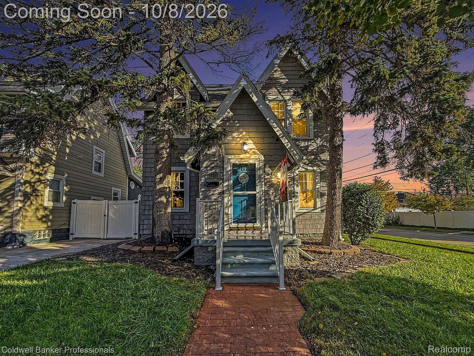 1118 Oxford Rd, photo 1