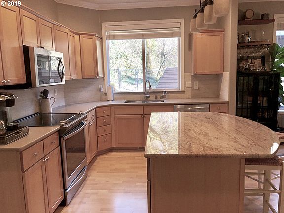5th image of 1409 SE 97th Ave
