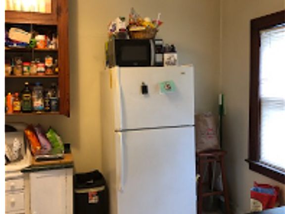 4th image of 2428 N Bremen St #1