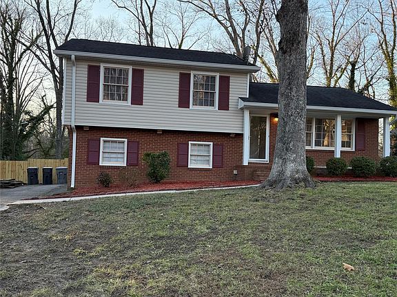3rd image of 6716 Highbrook Dr