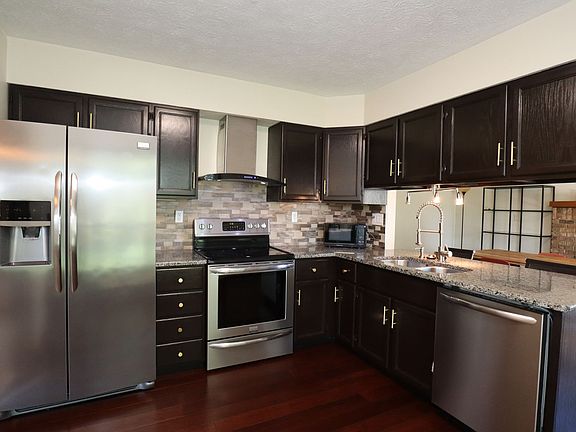 4th image of 415 Winesap Dr