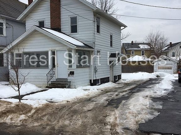 4th image of 129 Hood Ave