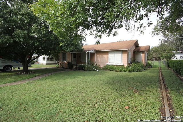 1st image of 123 Eureka Dr
