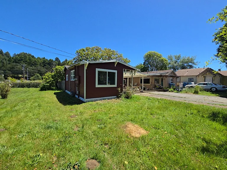 2350 Eye St — Photo 4