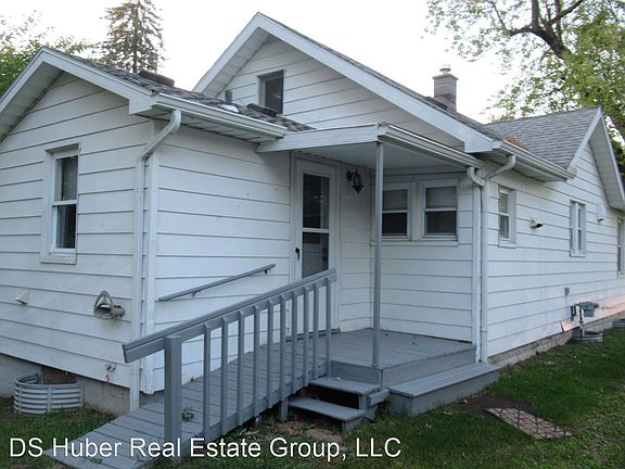 2nd image of 730 Community St