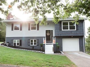 5238 Linda Vista Dr, Cross Lanes, WV 25313
