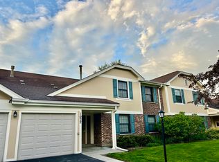 1022 Boxwood Ct APT A1, Wheeling, IL 60090