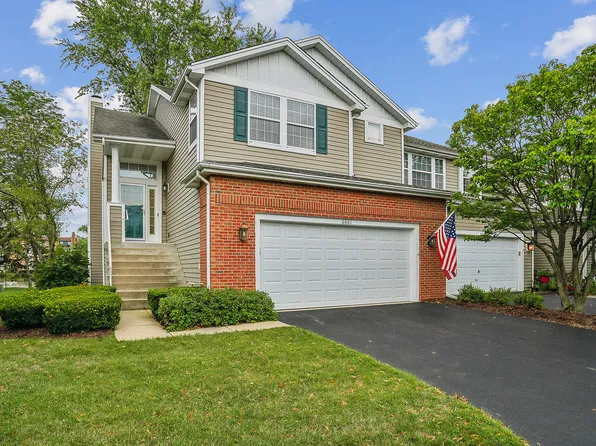 6661 Snug Harbor Dr, Willowbrook, IL 60527