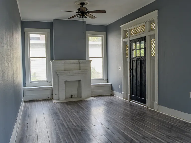 2416 Highland Ave — Photo 12