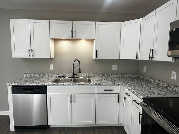 5th image of 322 Keswick Dr