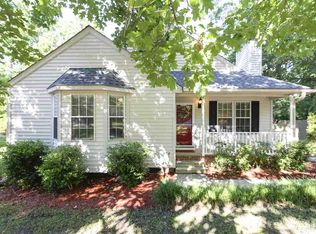 304 Wolfbridge Rd, Holly Springs, NC 27540
