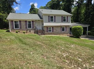 5316 Sandstone Dr, Fayetteville, NC 28311