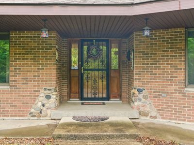 617 Field Dr, Valparaiso, IN, 46383