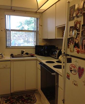 5th image of 3051 Sunrise Lakes Dr E APT 112