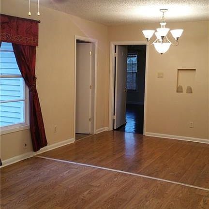 4th image of 1810 Cranford Dr