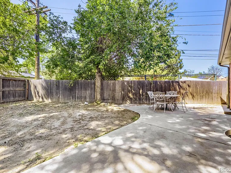 1640 Buchtel Blvd — Photo 18