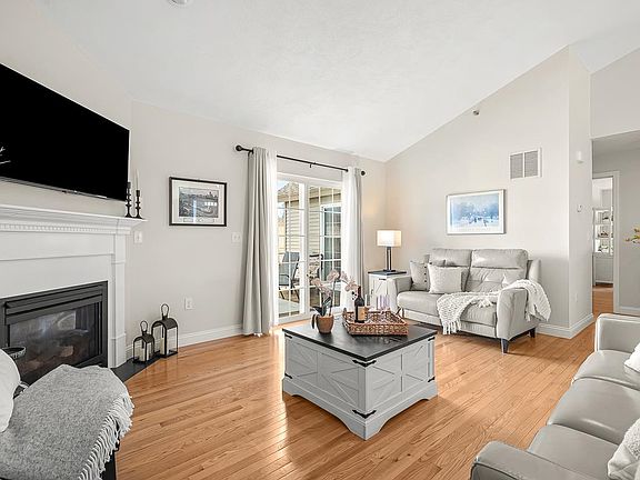 3rd image of 154 Hall Road
