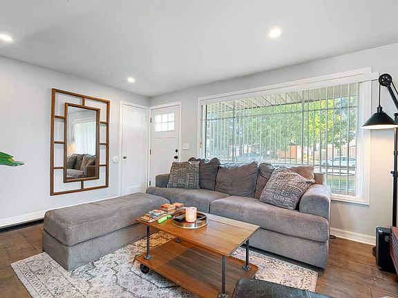 4th image of 5521 N Cannon St