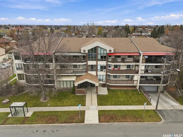 3220 33rd Street W #306, Saskatoon, SK S7L 6K3