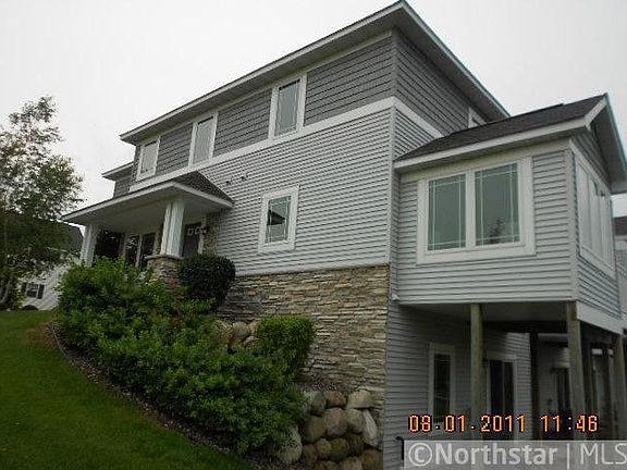 2nd image of 15562 Crabapple Ln