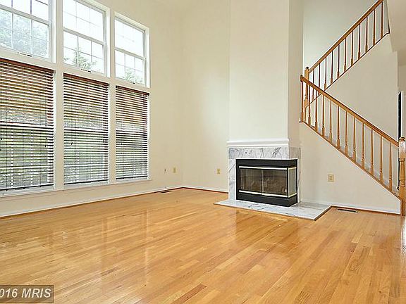 5th image of 43245 Katie Leigh Ct