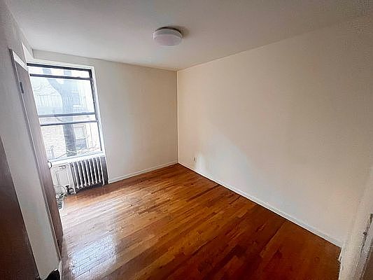 2nd image of 311 W 95th St APT 3C