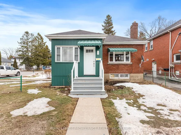 175 Regent St, Kingston, ON K7L 4K2